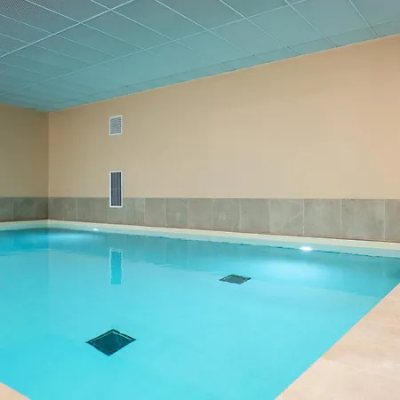 Nemea La Boetie Bordeaux 4* 페삭